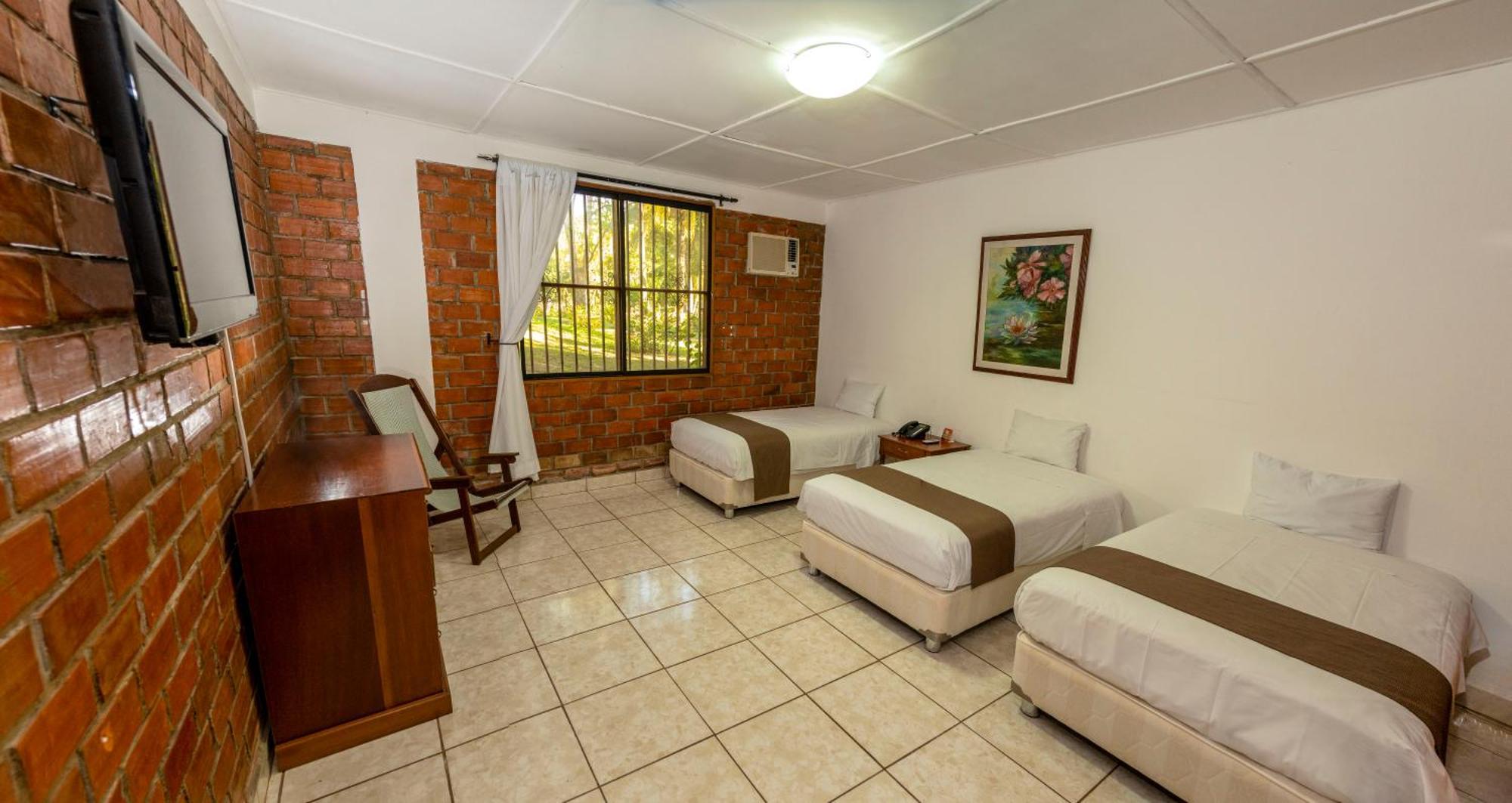 Dm Hoteles Tarapoto Buitenkant foto